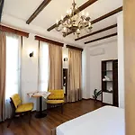 Starova 4* بيرات