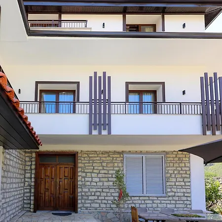 Starova Szálloda Berat